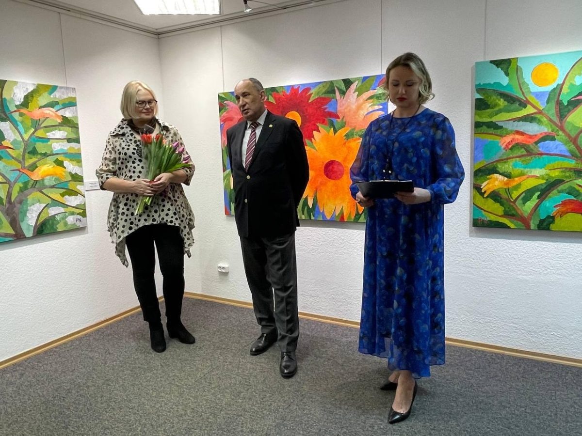    Выставка «Цветное время» Наталии Панковой открылась в Минске