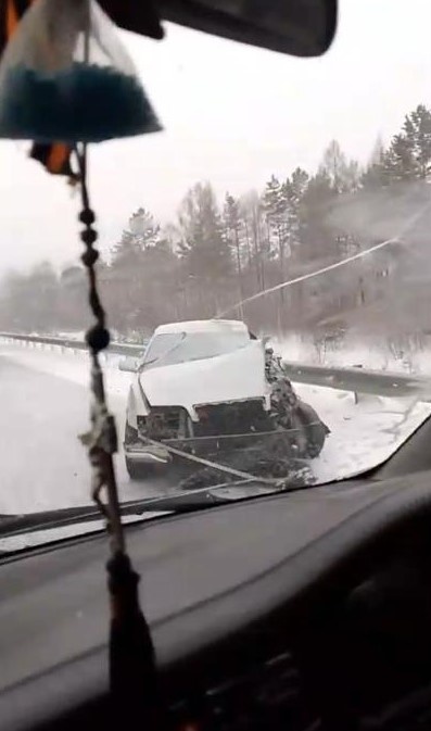    Фото: ДТП 6 января возле Циолковского / телеграм-канал dtp_blg