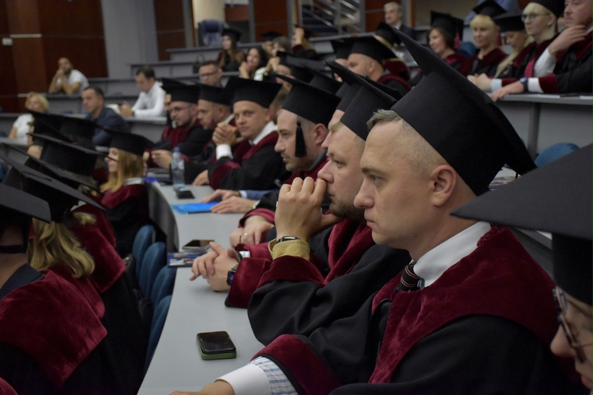    МГИМО: Требовательные преподаватели и настоящие вызовы