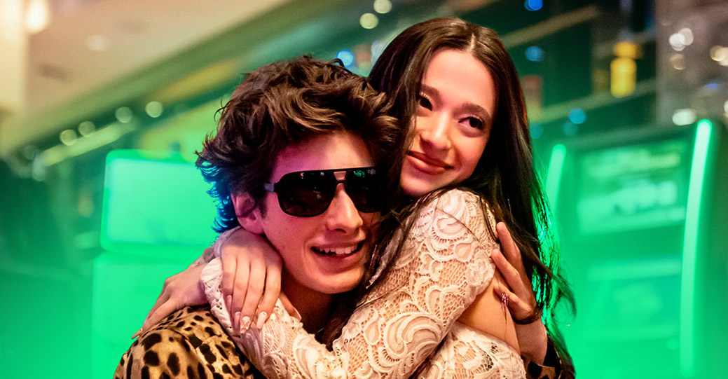 Главные герои Иван и Анора. Кадры из фильма. Взятые из доступных источников сети интернет