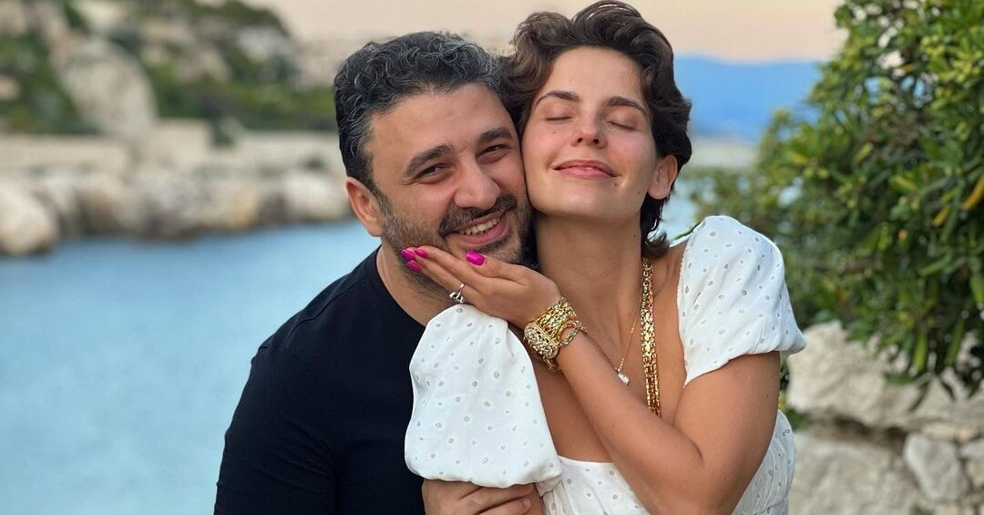 Он, кстати, любящий муж и отец :)