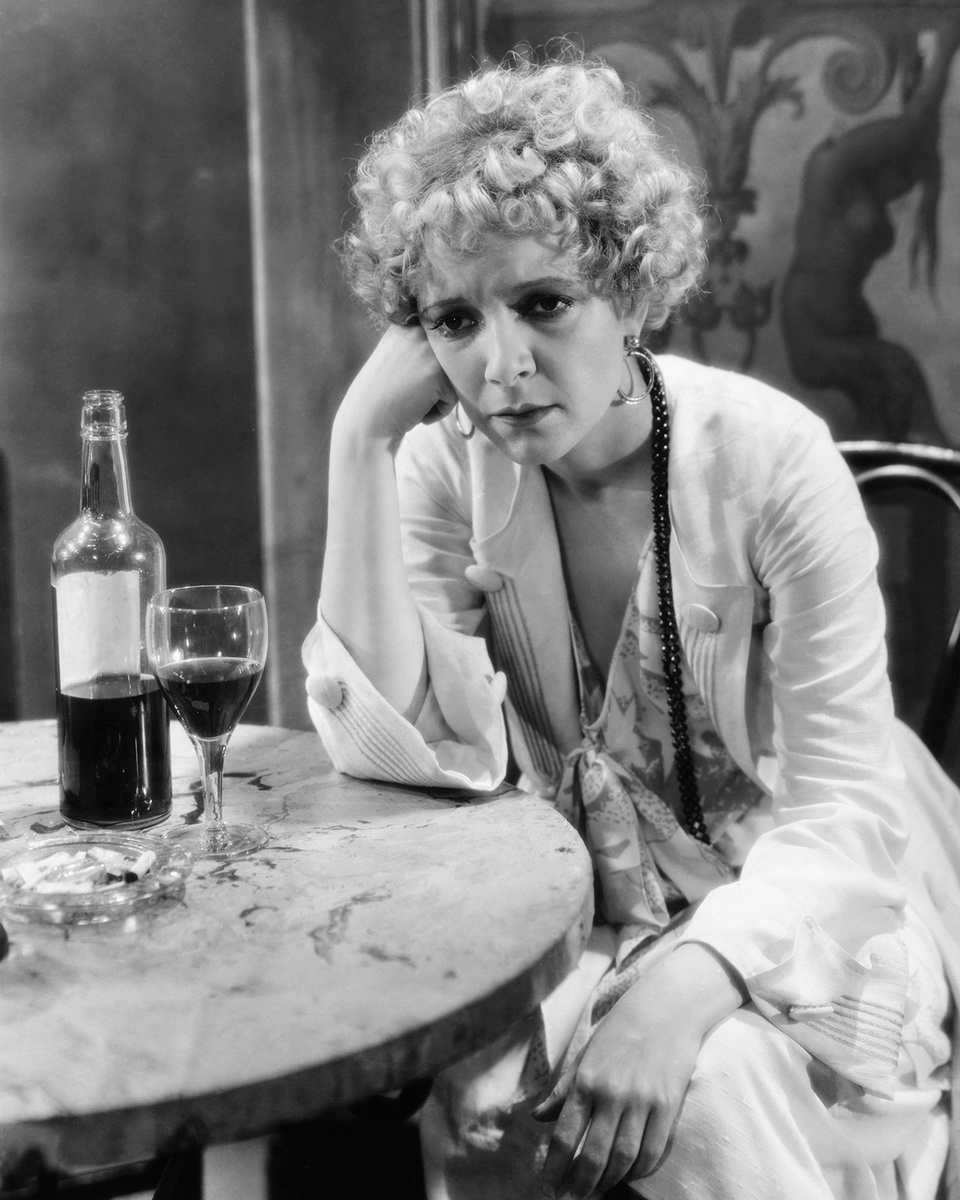    Хелен Хэйес в фильме «Грех Мадлон Клоде»