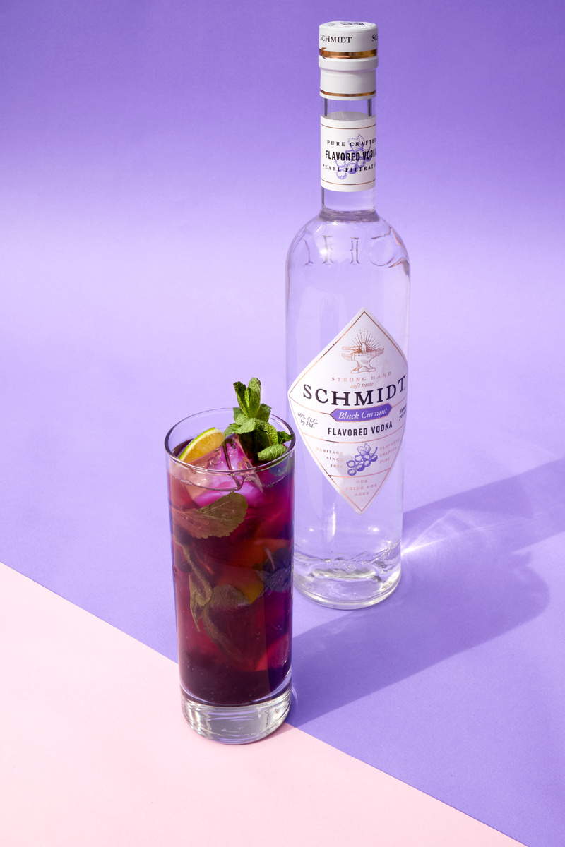 Беларусский, потому что на идеально подходящей для этого коктейля Беларусской водке Schmidt Черная Смородина) 