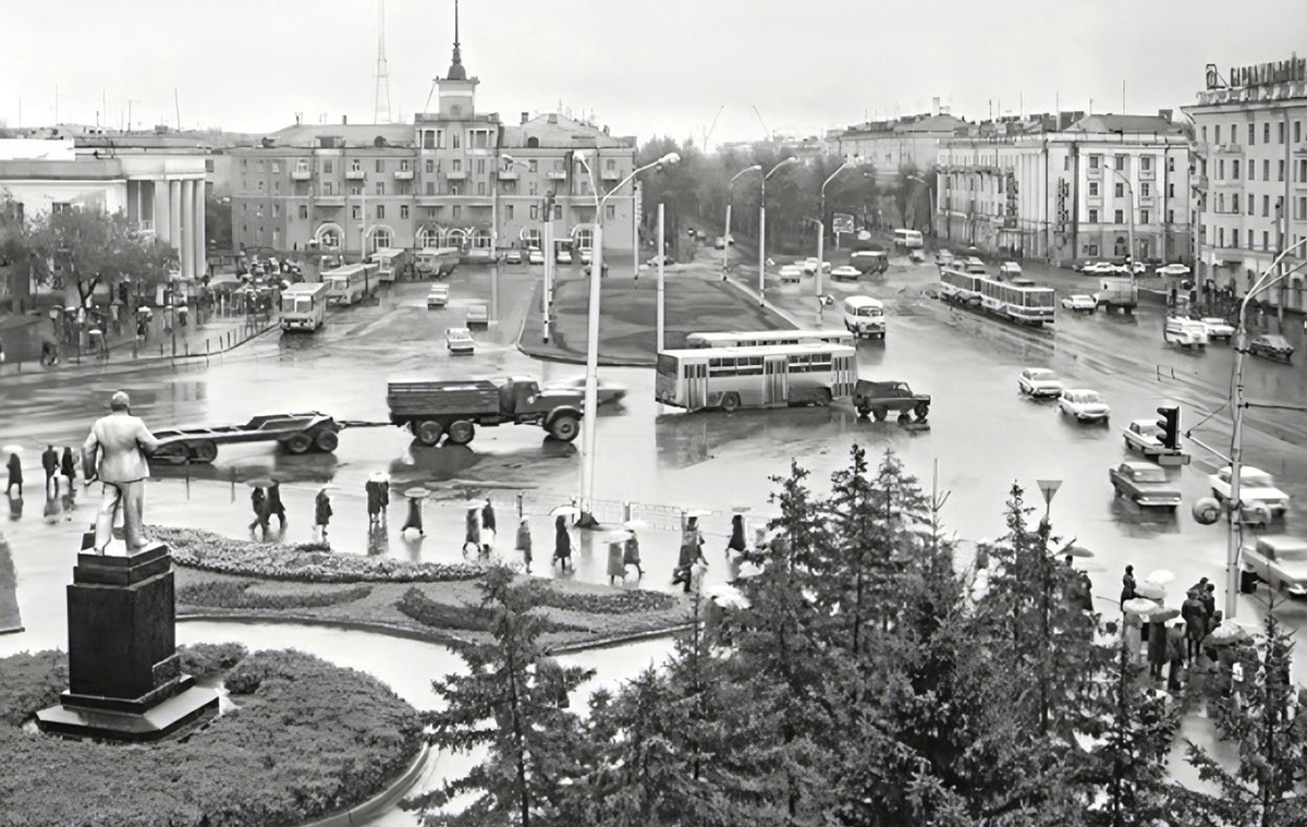 Она же. 80-е годы