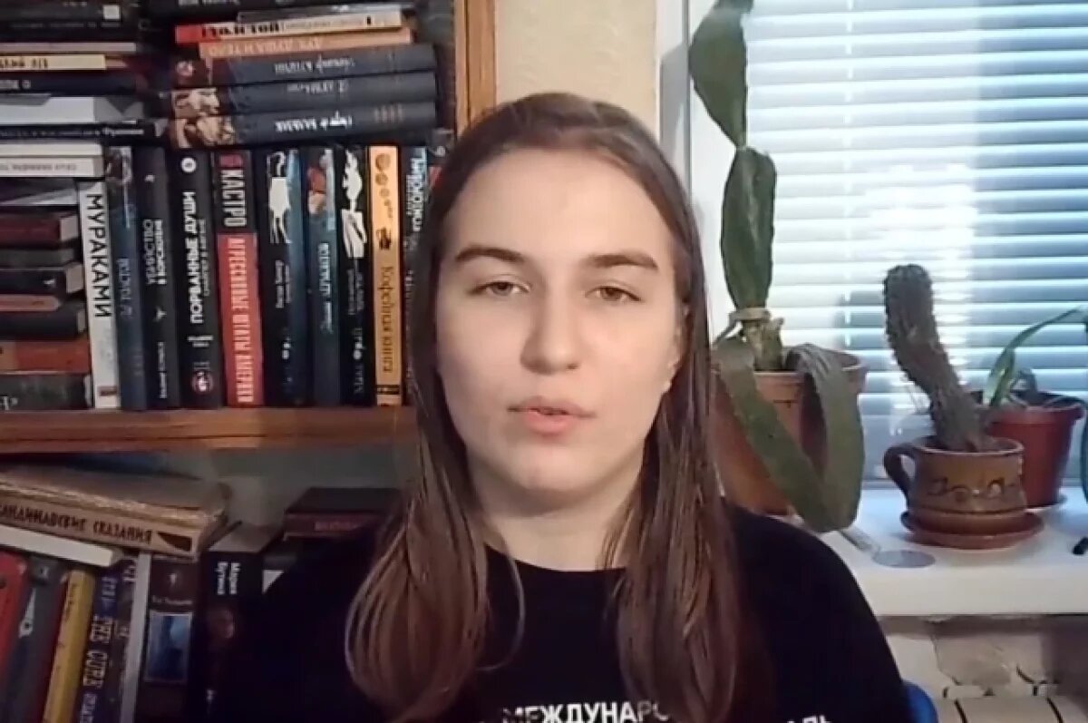    Школьница из ЛНР Савенкова сообщила, что ее несколько раз пытались убить