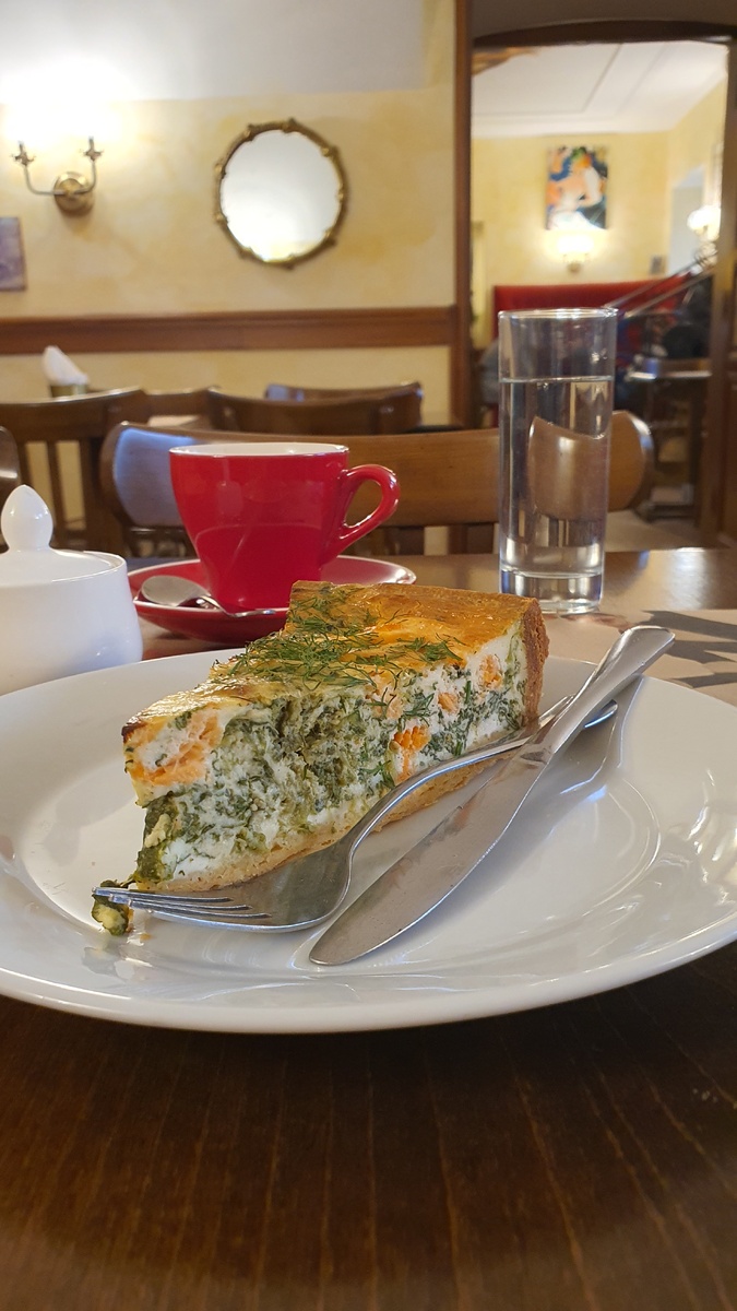 КИШ с лососем и шпинатом, фото автора