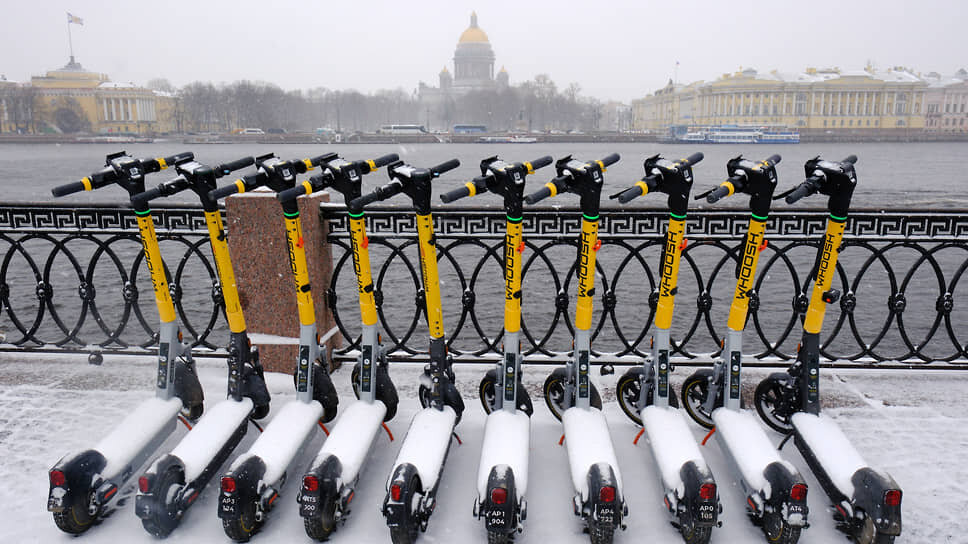 В случае ухудшения погодных условий компании намерены блокировать возможность аренды.📷Фото: Алексей Смагин / Коммерсантъ