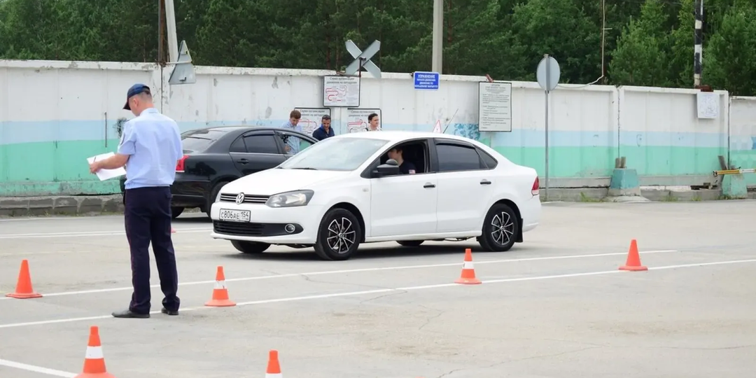 Россияне начали ездить за правами в страны, где проще сдать вождение