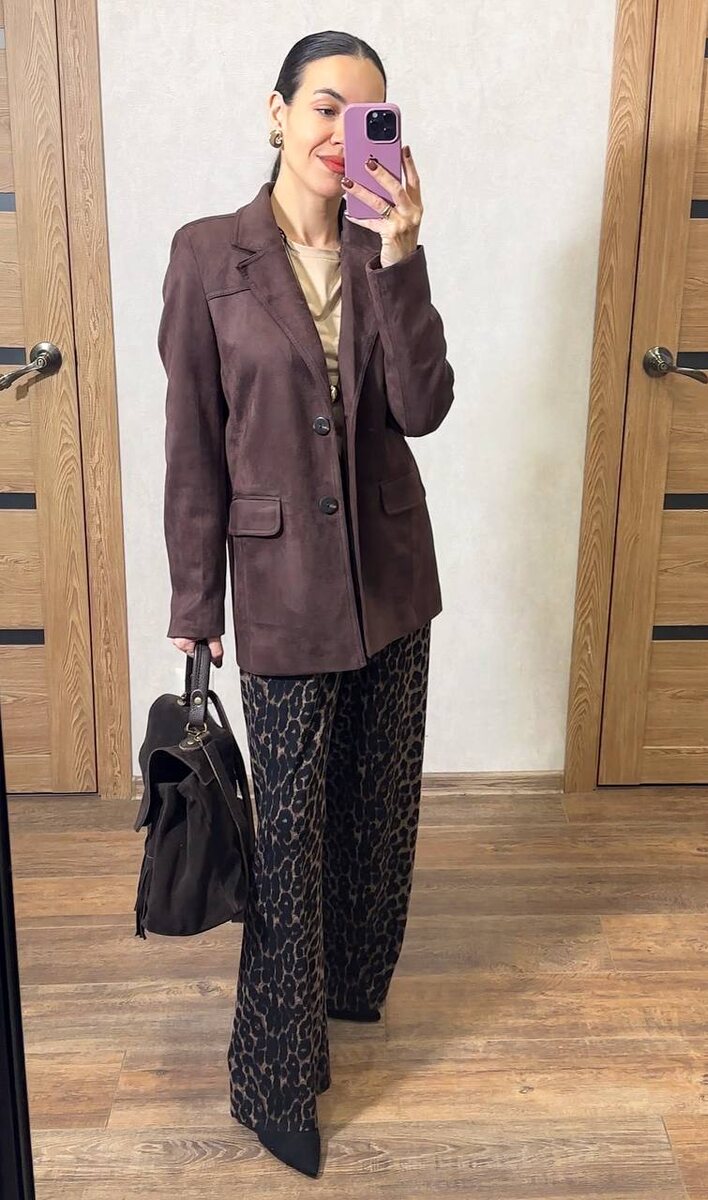 Карусель из фото. На мне размер 40-42/165 Брюки укоротила на 5 см примерно