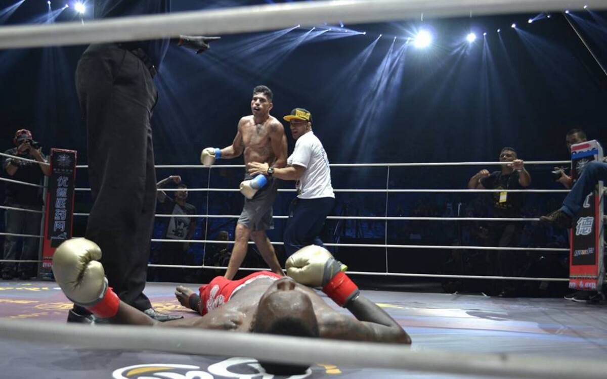 Перейра и Адесанья