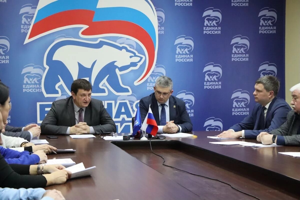    В Смоленске началось предварительное голосование «ЕР»