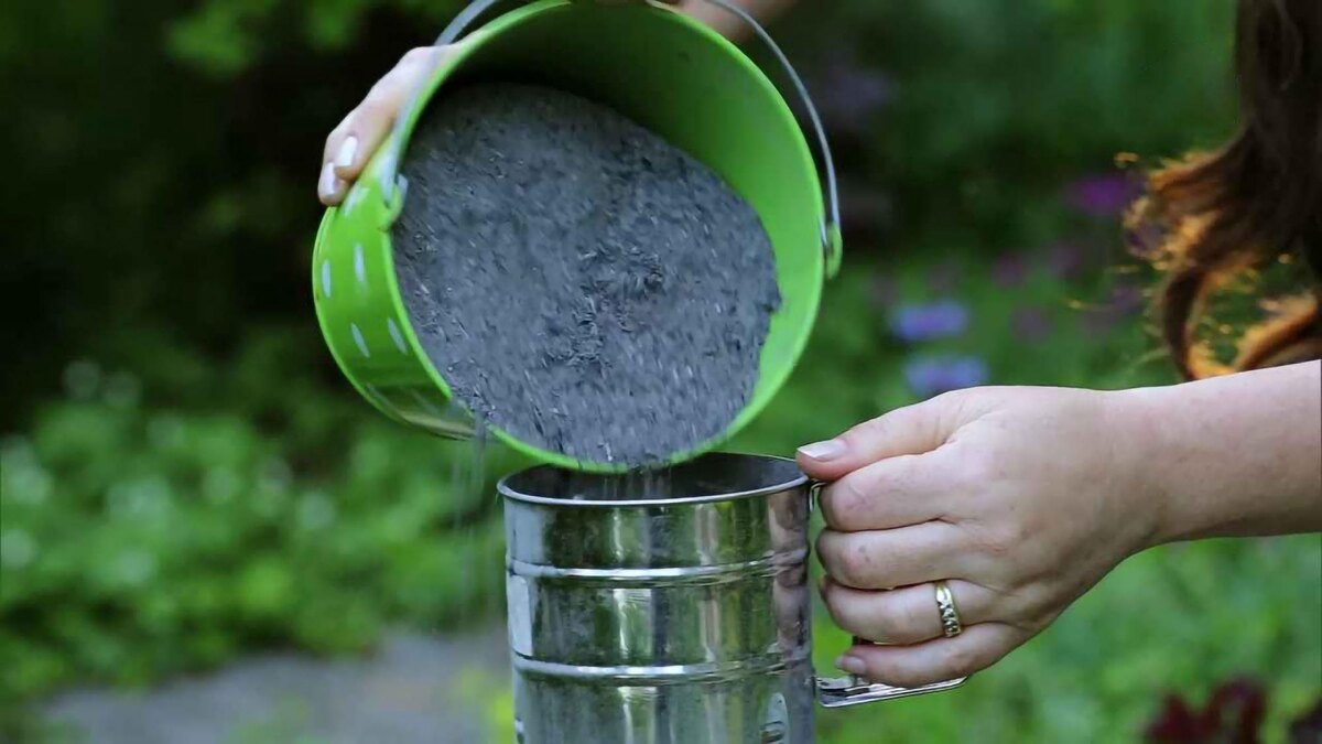 А если до крапивы добавите ещё 100 гр золы, вообще будет отлично