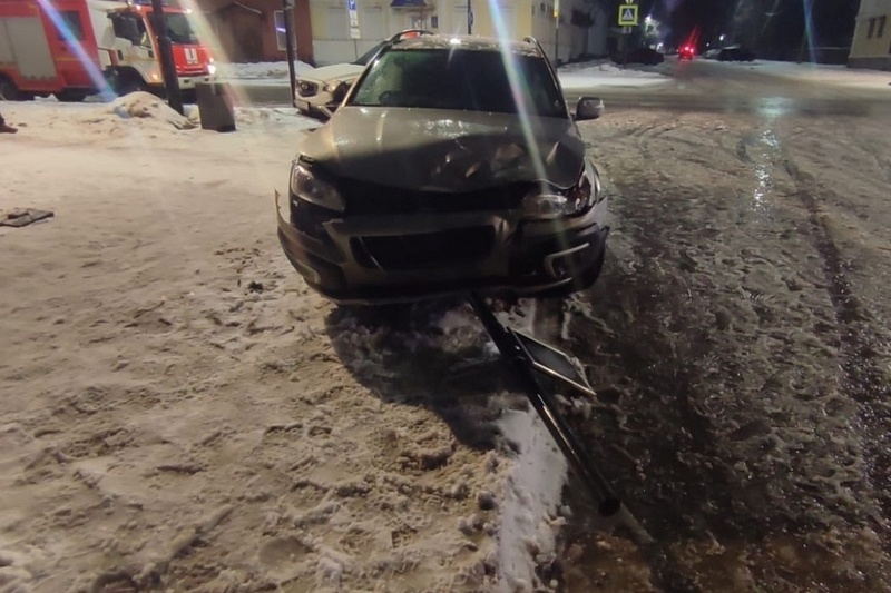    ДТП произошло около полуночи 5 марта на Советском проспекте у дома № 57 Б.