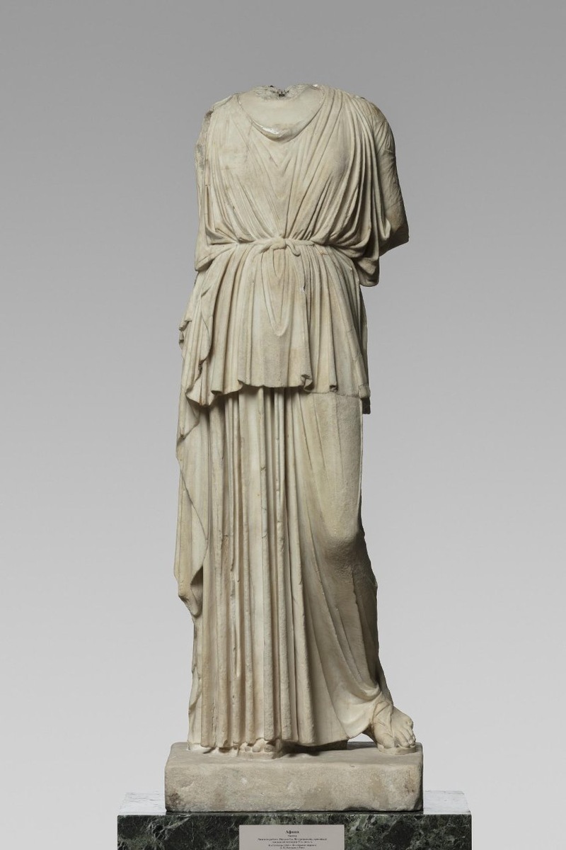 Пеплос. Статуя Афины. Римская копия начала I в. с греческого оригинала середины V в. до н. э.