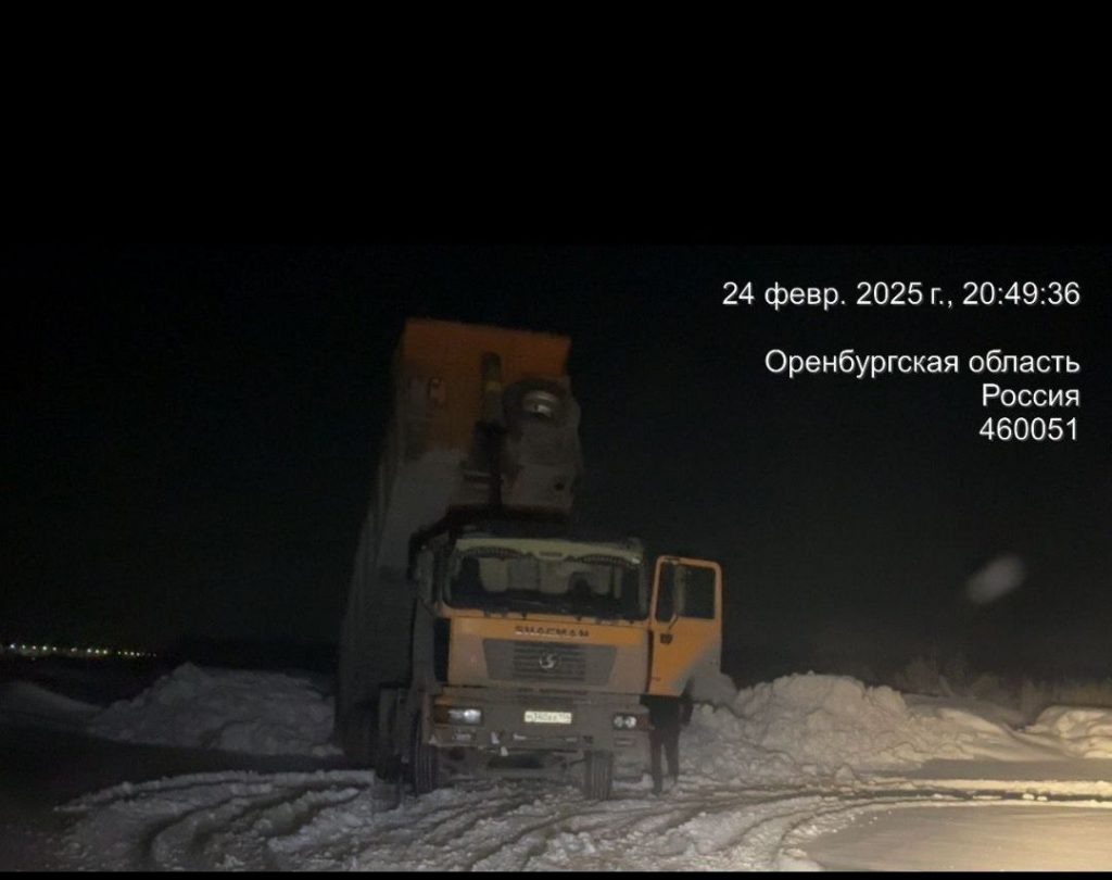    В Оренбурге составили 18 протоколов за несанкционированное складирование снега Оренбуржье