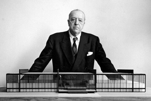 Mies Van Der Rohe (1886-1969)