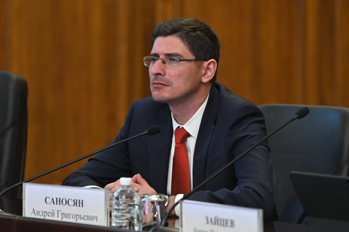    Андрей Саносян поделился нижегородским опытом по улучшению инвестиционного климата на стратегической сессии АСИ в Хабаровске