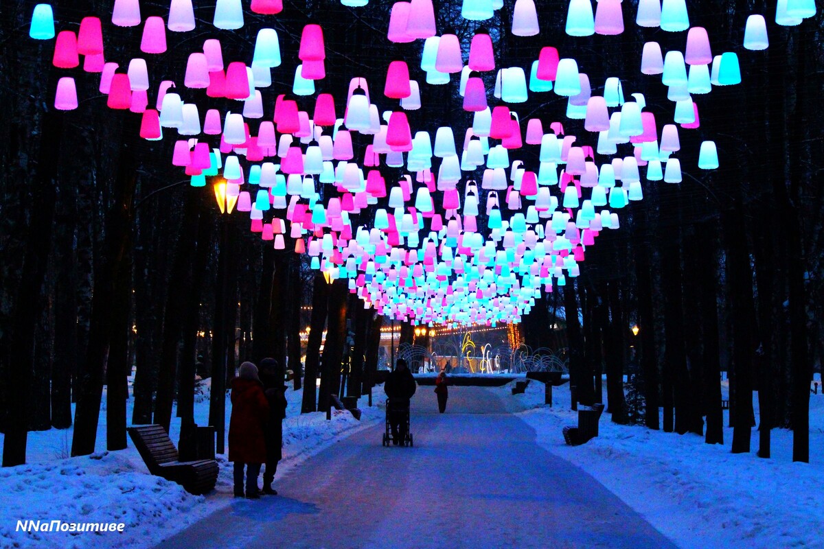 Аллея фонариков