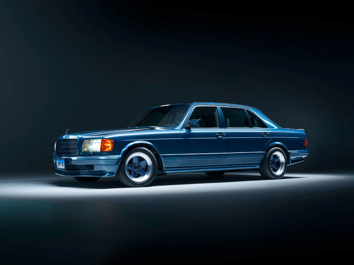 1984 Mercedes-Benz 500 SEL 5.0 AMG «Blueberry»