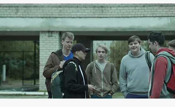 Кадр из сериала "Новенький"