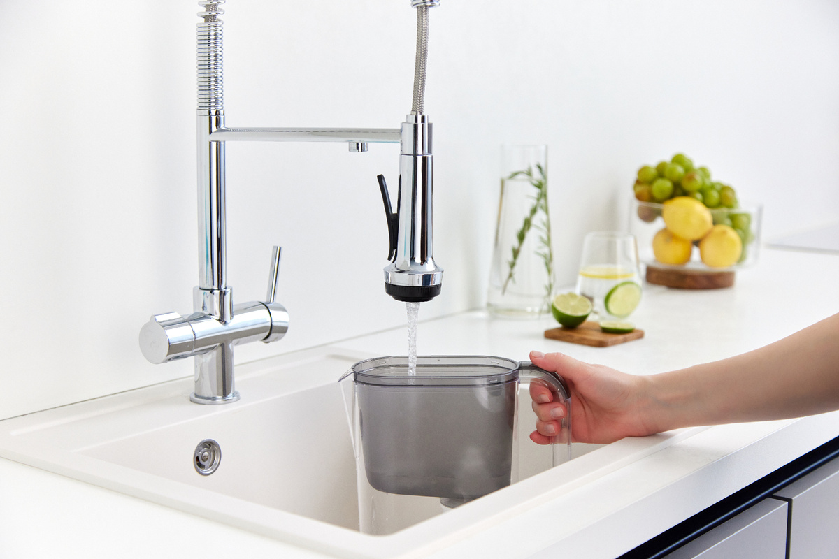 Фильтр-кувшин ТОКИО Опти-Лайт черный. Серия StyleX