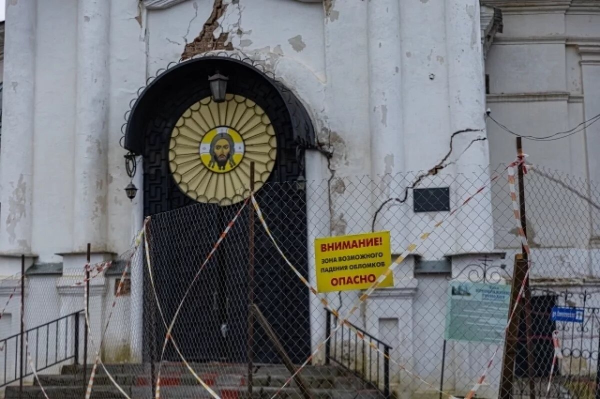    В Калуге продолжают восстанавливать церковную колокольню