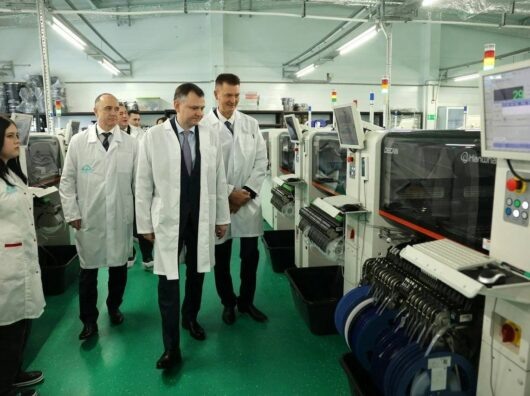    Юрий Слюсарь на открытии завода Бештау // фото: telegram-канал Юрий Слюсарь