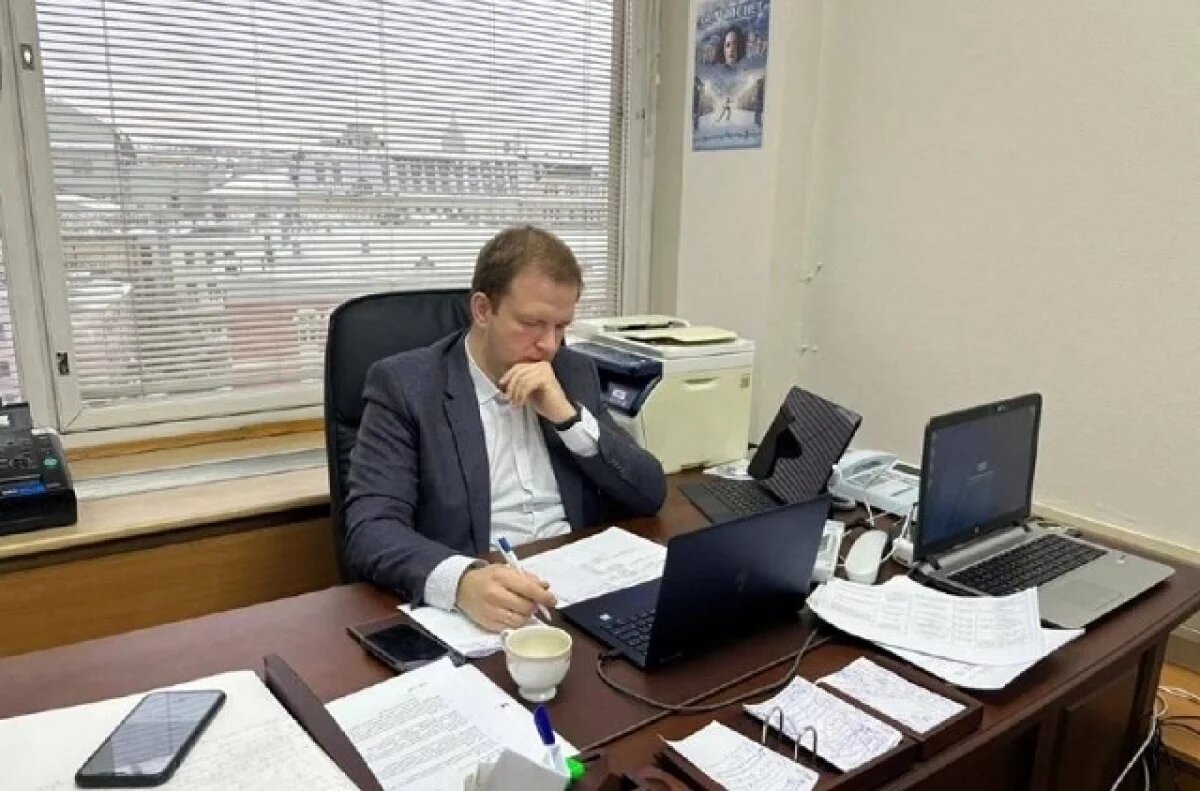    Депутат Говырин обеспокоен продажей кукол с гробами в детских магазинах