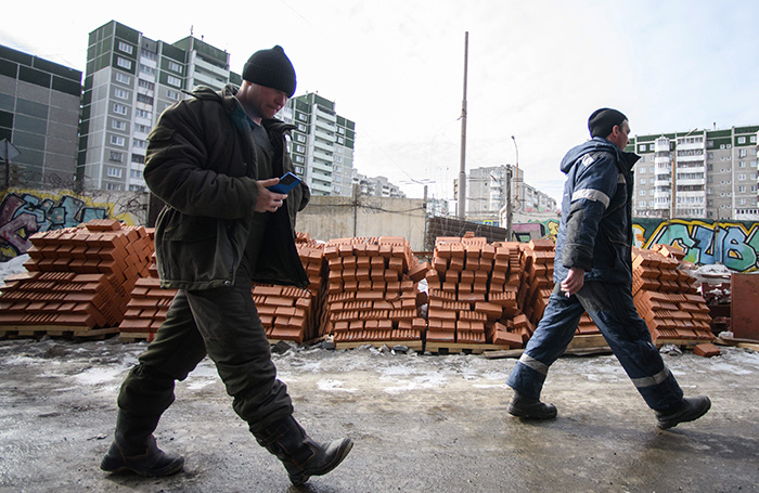 В Вологодской области отменят запрет на работу мигрантов на стройках