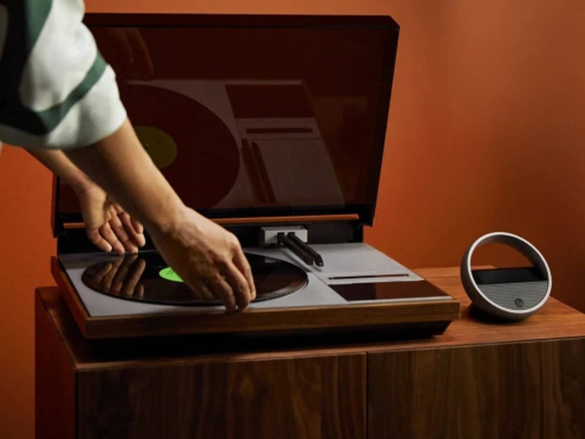    Очень дорого: Bang & Olufsen перевыпустила культовый виниловый проигрыватель