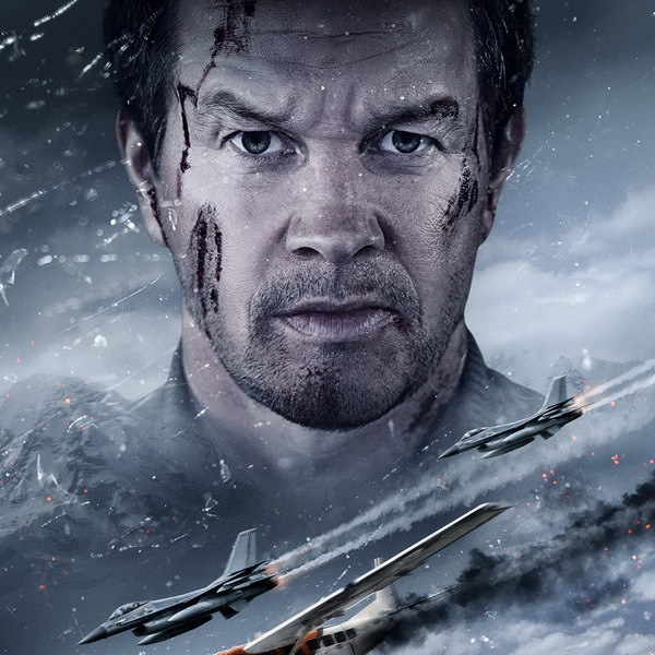     «Особо опасный пассажир» с Марком Уолбергом и Мишель Докери получил новую дату премьеры в России