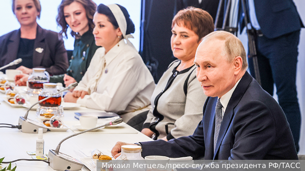     Фото: Михаил Метцель/пресс-служба президента РФ/ТАСС   
 Текст: Валерия Городецкая