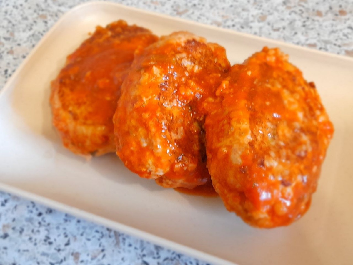 ЛЕНИВЫЕ ГОЛУБЦЫ В ТОМАТНОМ СОУСЕ