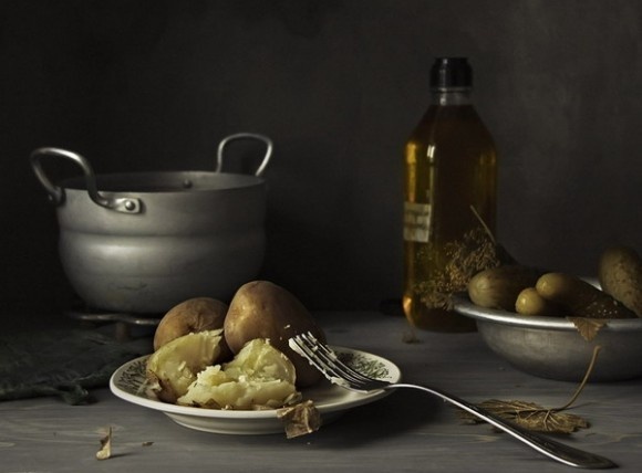 "Говорящие собаки называют чёрта папой. Носят одежду ходят на задних лапах. Собираются в стаи это становится опасно. Любящий отец их кормит человечьим мясом"(с) Фото: pravmir.ru