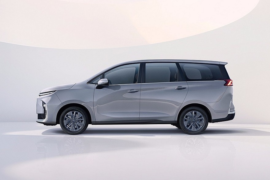    Чисто бензиновый Maxus G50 Max