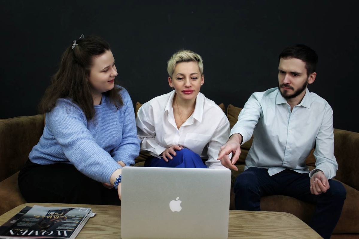 Create carouselAdd a caption