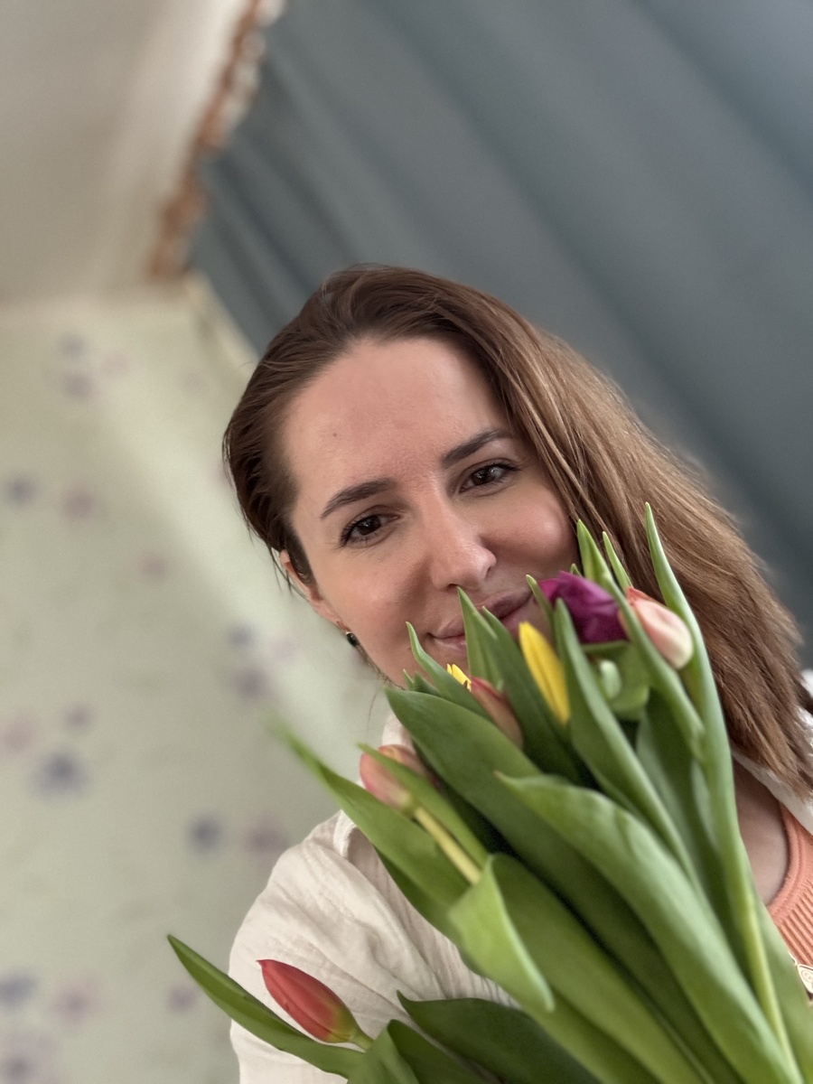 Всех девчонок с 8 Марта🥰❤️