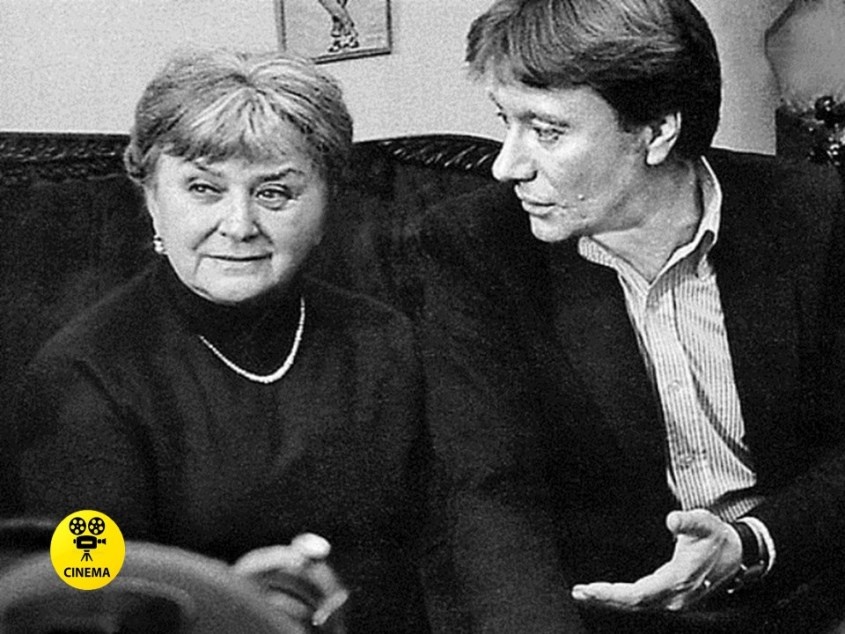 С матерью Марией Владимировной Мироновой.