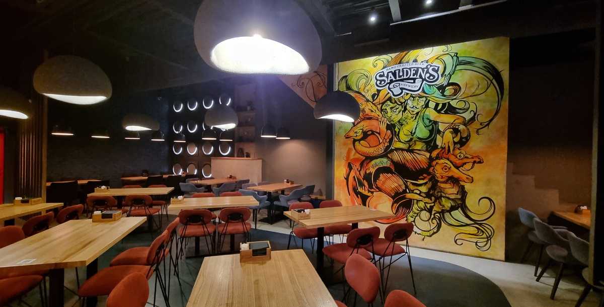 "Salden’s Taphouse", интерьер