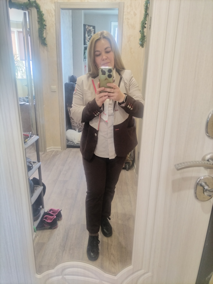 Нужно худеть, сбрасывать зимние запасы) 