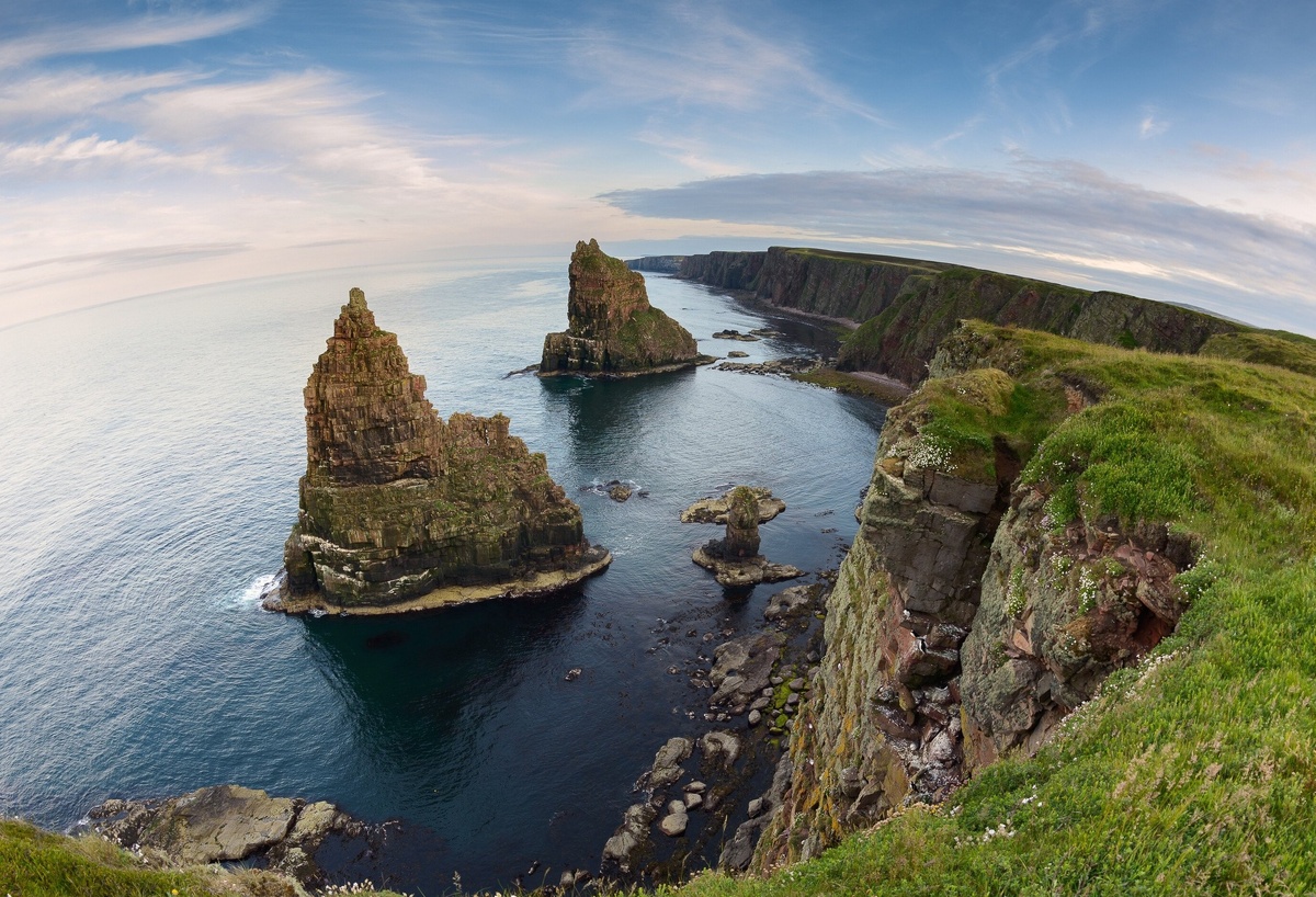 За тысячи лет воздействия воды здесь могло уничтожить десятки гротов. (Фото: happylove.top).