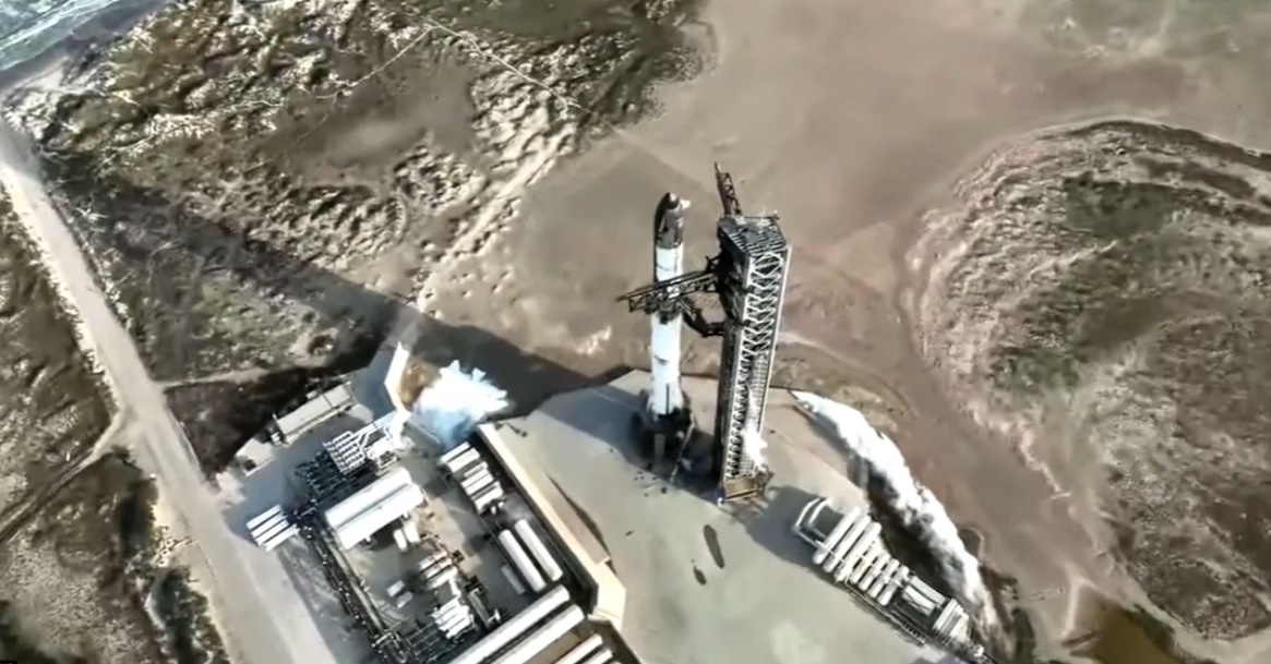 Starship (IFT-8) на старте. Space X (c)