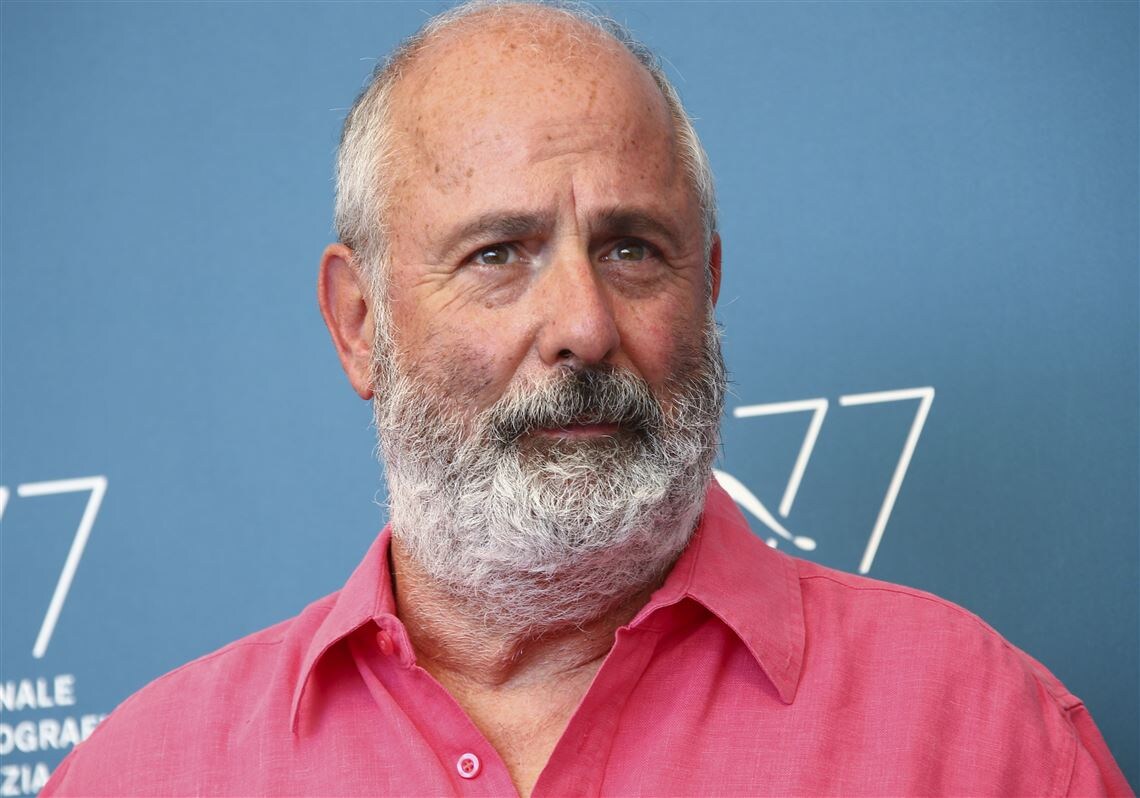 Роджер Мичелл  (5 июня 1956 - 22 сентября 2021)