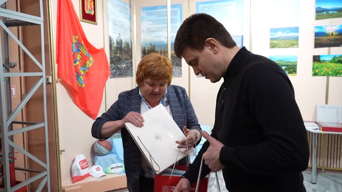     Михаил Котюков посетил подшефный Свердловск ЛНР