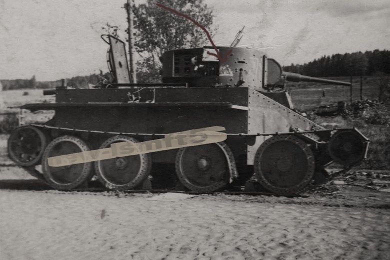 Танк БТ-5 из 24-й танковой дивизии