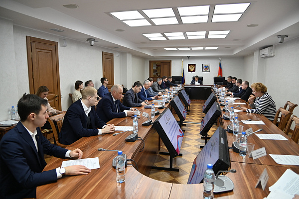 Фото: пресс-служба Алтайского Заксобрания