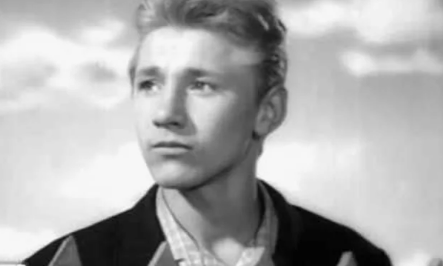 Кадр из фильма. Семён Морозов в роли Гриши