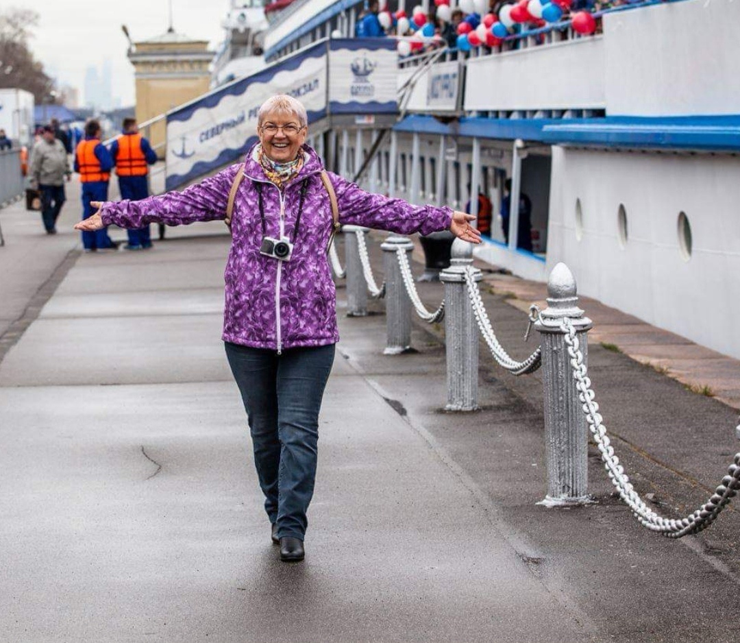 Примерно десять лет назад...