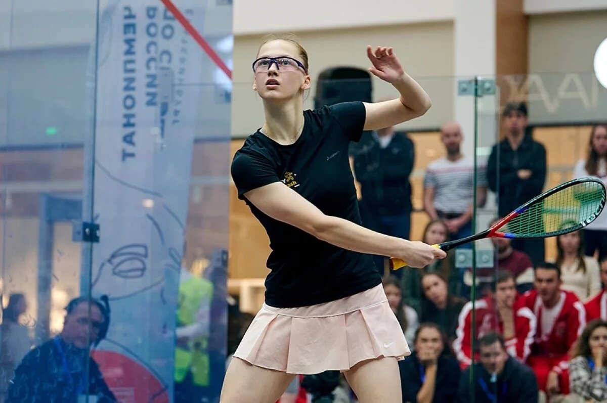    Алеся Алешина — четырёхкратная чемпионка России по сквошу.