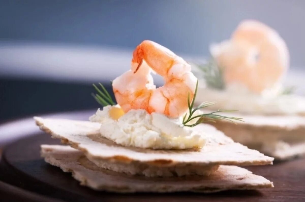    Закуски на 8 Марта могут быть легкими - без вреда для фигуры.